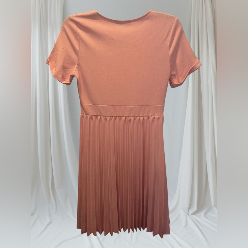 CHICCLOTH Pleated Dress with Button and Side Zip Detail - Picture 4 of 6